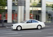 Mercedes-Benz S400 BlueHYBRID